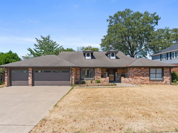 2508 Chapel Hill , Bartlesville, OK 74006