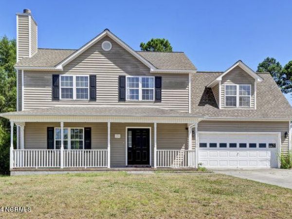 134 Lawndale Lane , Sneads Ferry, NC 28460