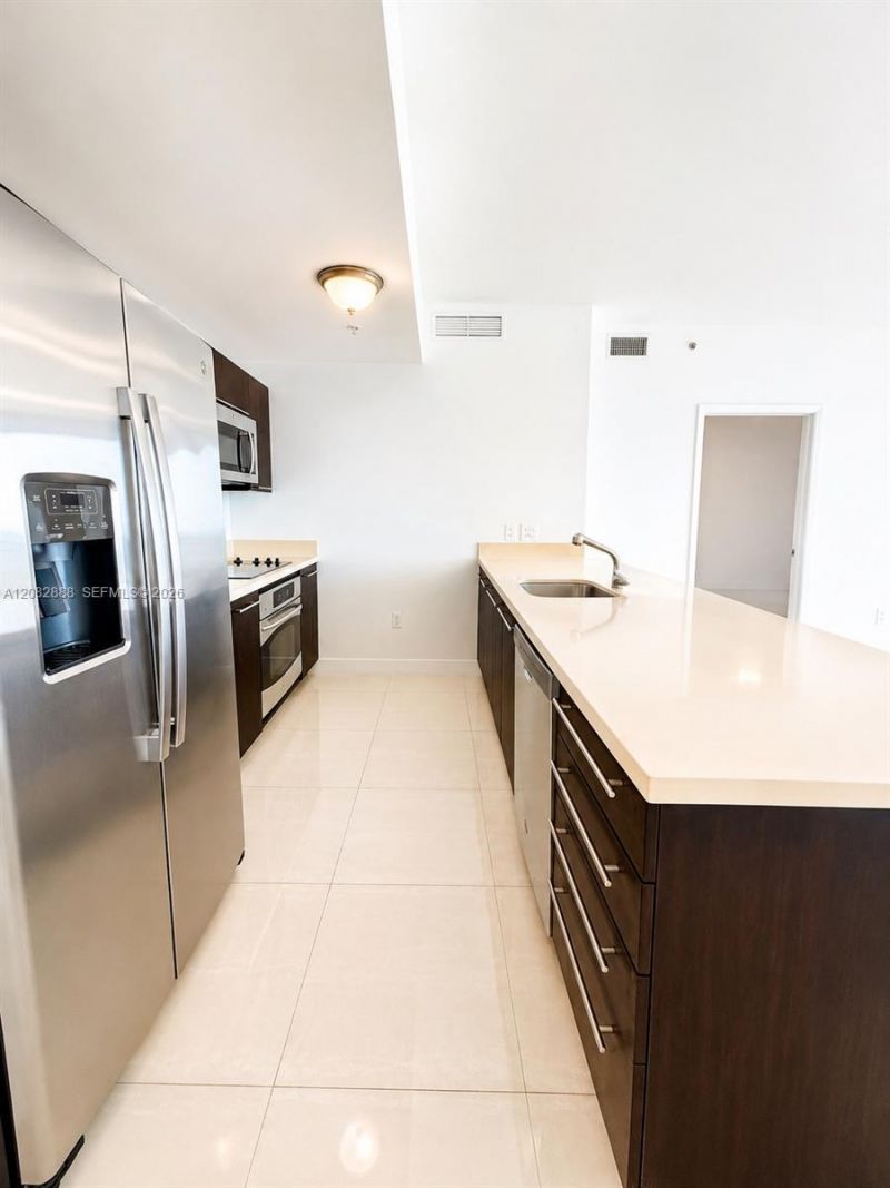 90 SW 3rd St , Unit 3408, Miami, FL 33130 Photo