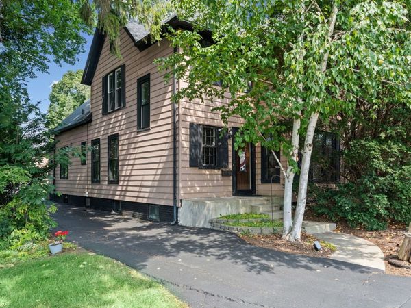 610 W Main Street , West Dundee, IL 60118