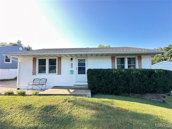 2823 Pleasant Street, Hannibal, MO 63401