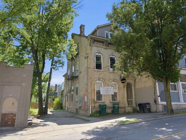 215 Warner Street, Cincinnati, OH 45219