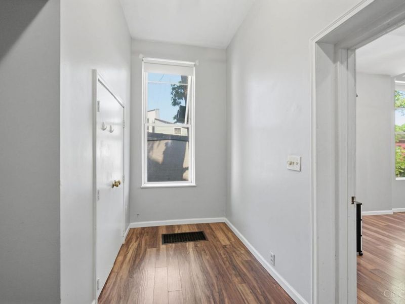 215 Warner Street, Cincinnati, OH 45219 Photo 31