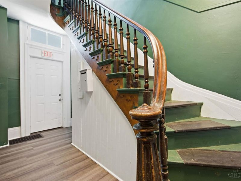 215 Warner Street, Cincinnati, OH 45219 Photo 53