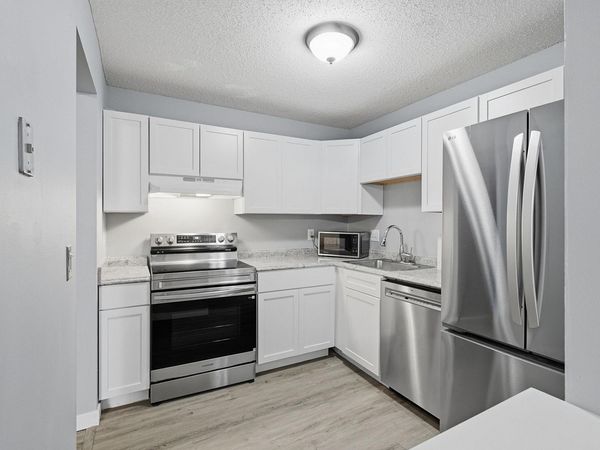 1871 Silver Bell Road, Unit 107, Eagan, MN 55122
