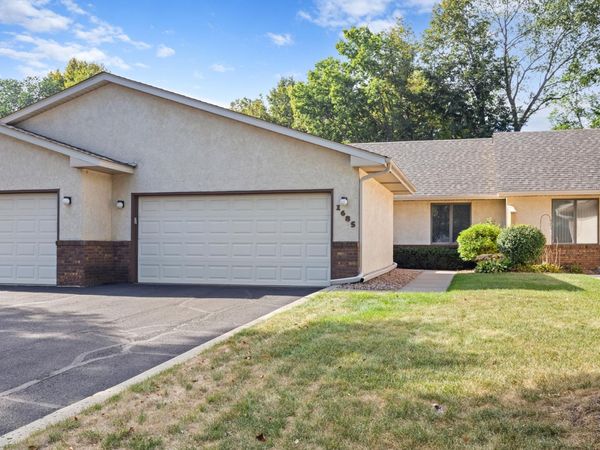1685 6th Avenue W, Shakopee, MN 55379