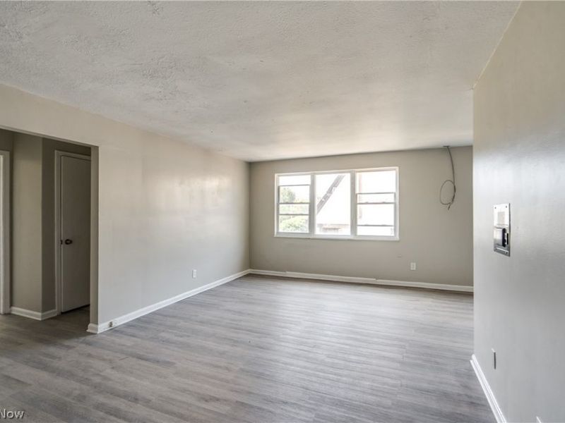 2885 Hampton Road, Cleveland, OH 44120 Photo 12