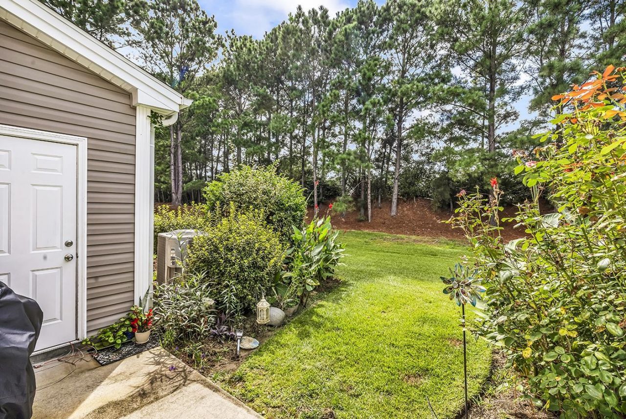 143 Chenoa Dr. Photo 32