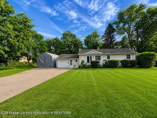 4057 W Jolly Road, Lansing, MI 48911