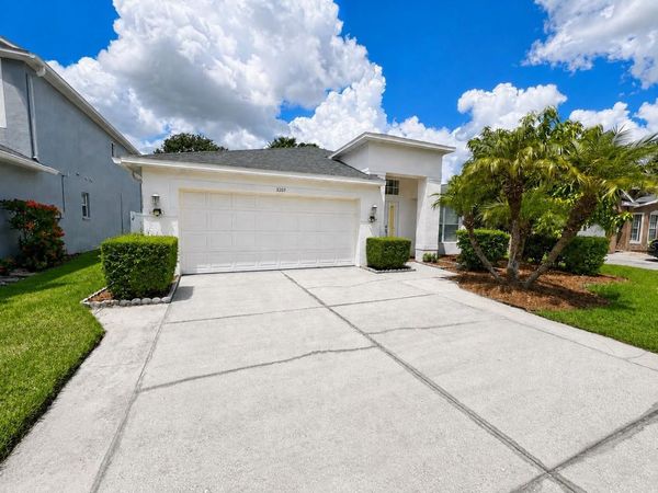3207 CLOVER BLOSSOM CIRCLE , LAND O LAKES, FL 34638