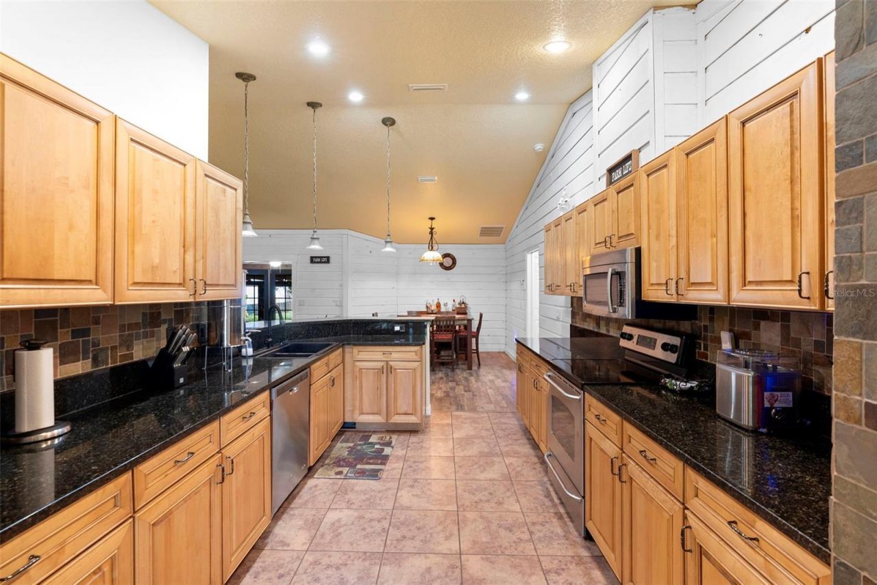 2016 Lewis Road, Leesburg, FL 34748 Photo