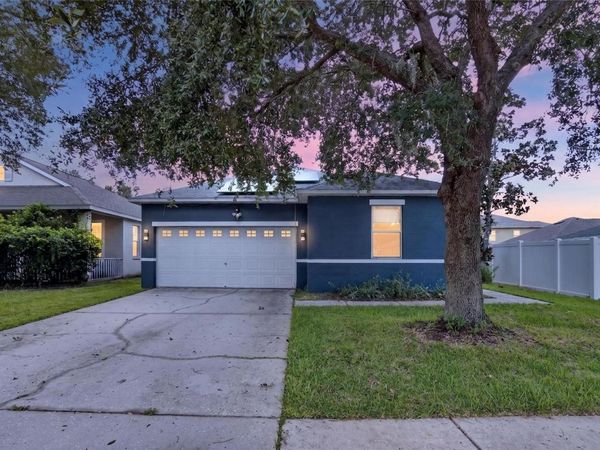 4951 WHISTLING PINES COURT , WESLEY CHAPEL, FL 33545