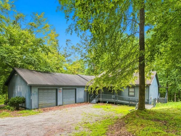 508 Old Stagecoach Lane, Erin, TN 37061