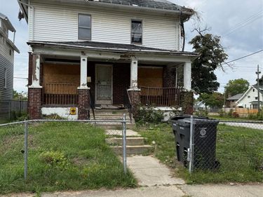 2025 Adams Avenue , Flint, Mi 48505