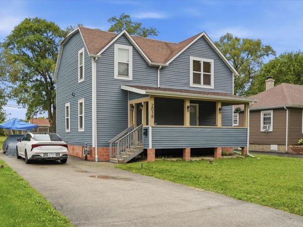 2018 Elim Avenue , Zion, IL 60099