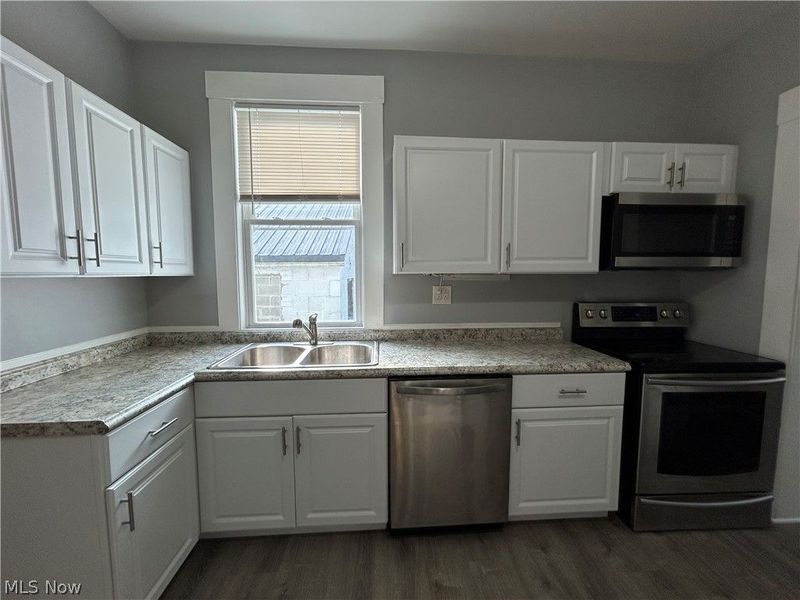 105 Main Street N, Navarre, OH 44662 Photo 7