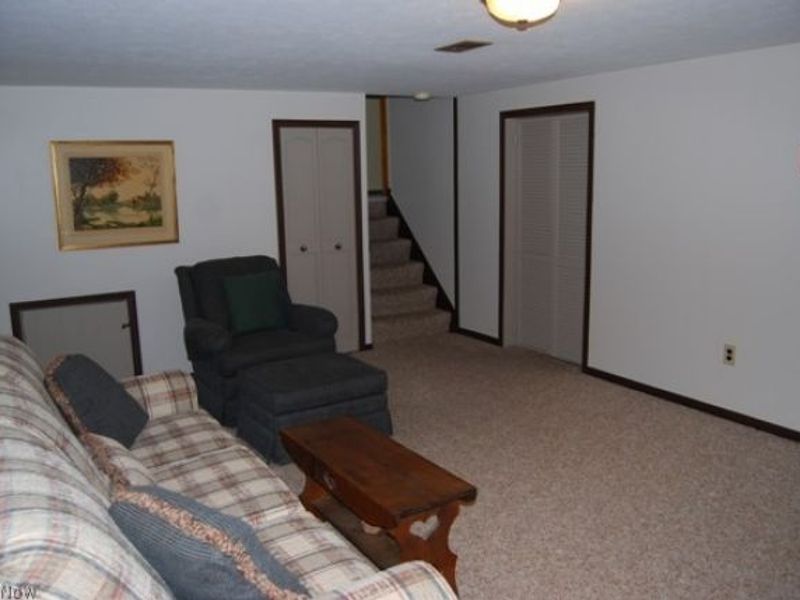 11746 Lafayette Drive, Parma Heights, OH 44130 Photo 18