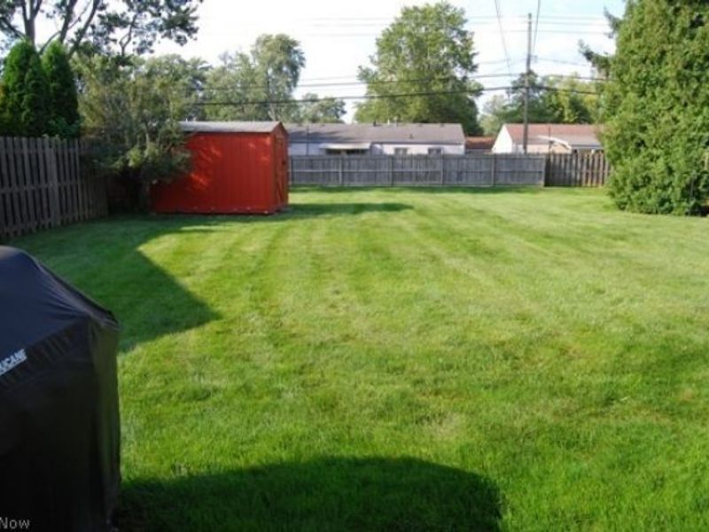 11746 Lafayette Drive, Parma Heights, OH 44130 Photo 24