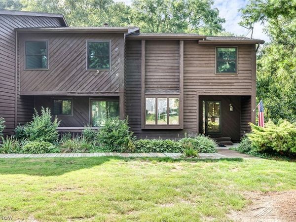4468 Devonshire Drive, Unit c, Youngstown, OH 44512