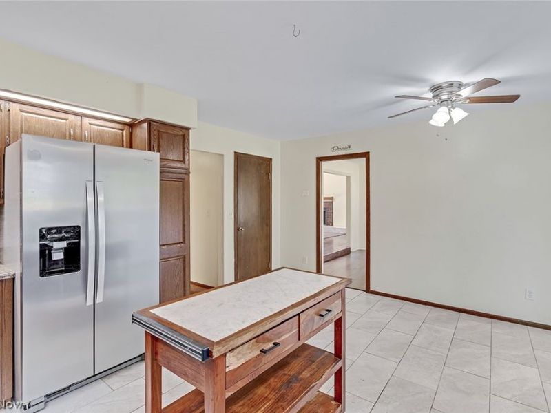 4468 Devonshire Drive, Unit c, Youngstown, OH 44512 Photo 11