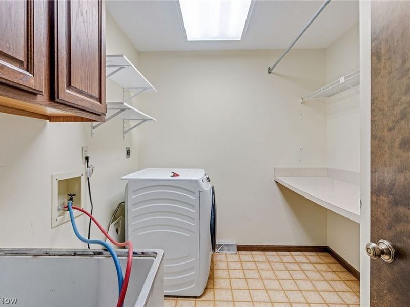 4468 Devonshire Drive, Unit c, Youngstown, OH 44512 Photo 12