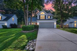678 Bunkhouse Drive photo 4
