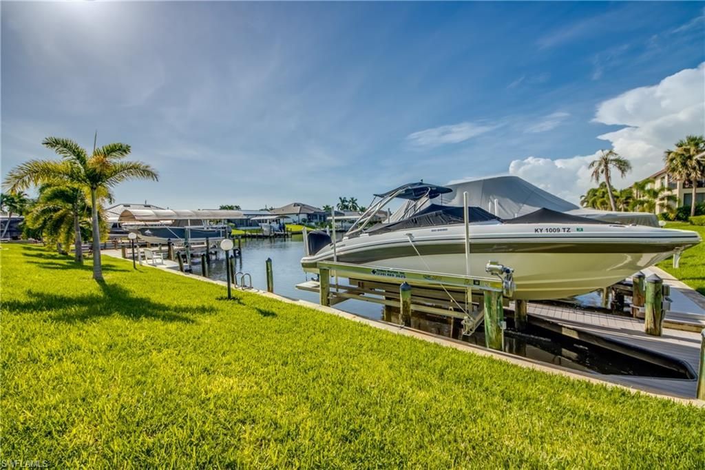 1204 El Dorado Pkwy W, Unit 102, Cape Coral, FL 33914 Photo