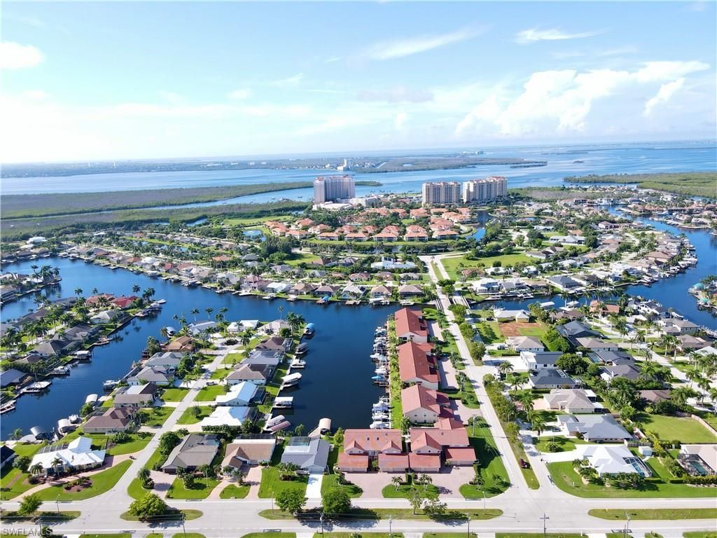 1204 El Dorado Pkwy W, Unit 102, Cape Coral, FL 33914 Photo