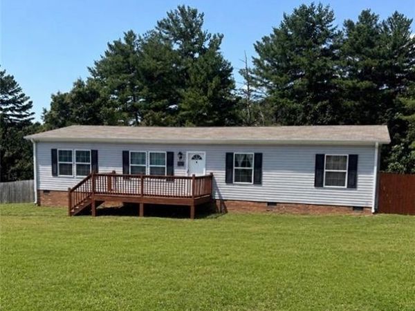 176 Ring Place Road , Mount Airy, NC 27030