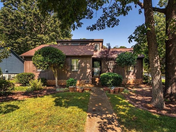 2001 Rendall Street , Burlington, NC 27215