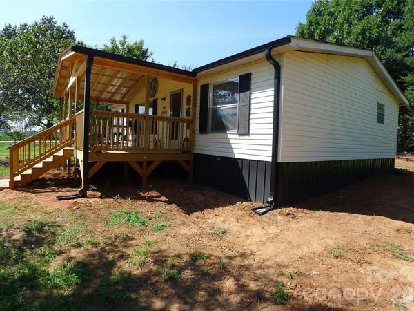 2005 Monico Lane , Unit 2, Yadkinville, NC 27055