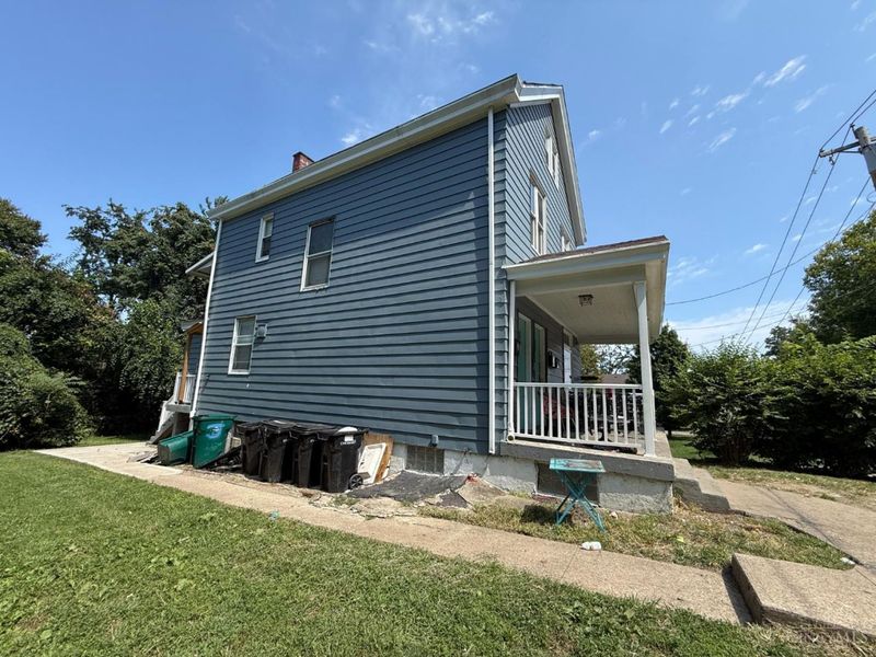 554 Hickory Street, Cincinnati, OH 45229 Photo 2