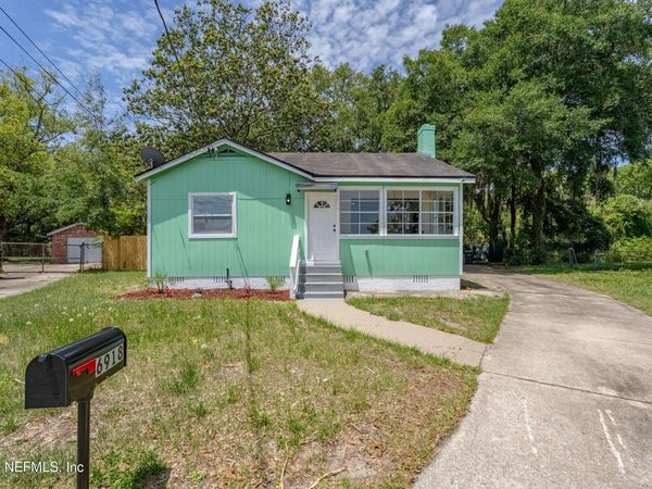 6918 PARK Circle, Jacksonville, FL 32208