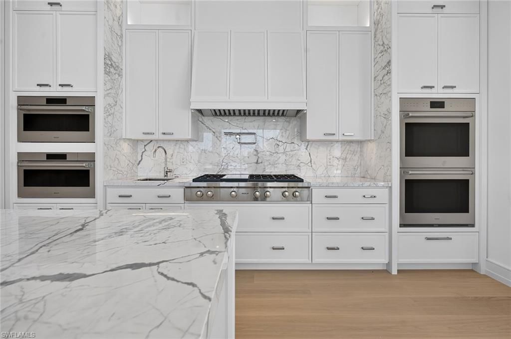 901 Gulf Shore Blvd N, Unit A-203, Naples, FL 34102 Photo
