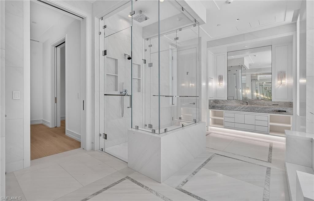 901 Gulf Shore Blvd N, Unit A-203, Naples, FL 34102 Photo