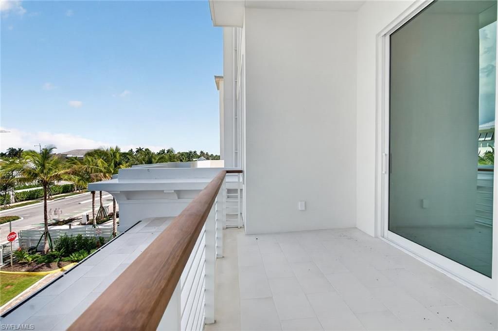 901 Gulf Shore Blvd N, Unit A-203, Naples, FL 34102 Photo