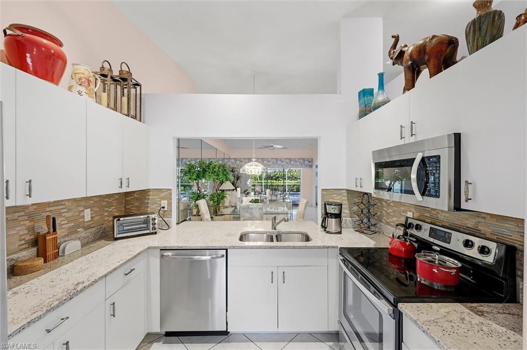8681 Mustang Dr, Naples, FL 34113 Photo
