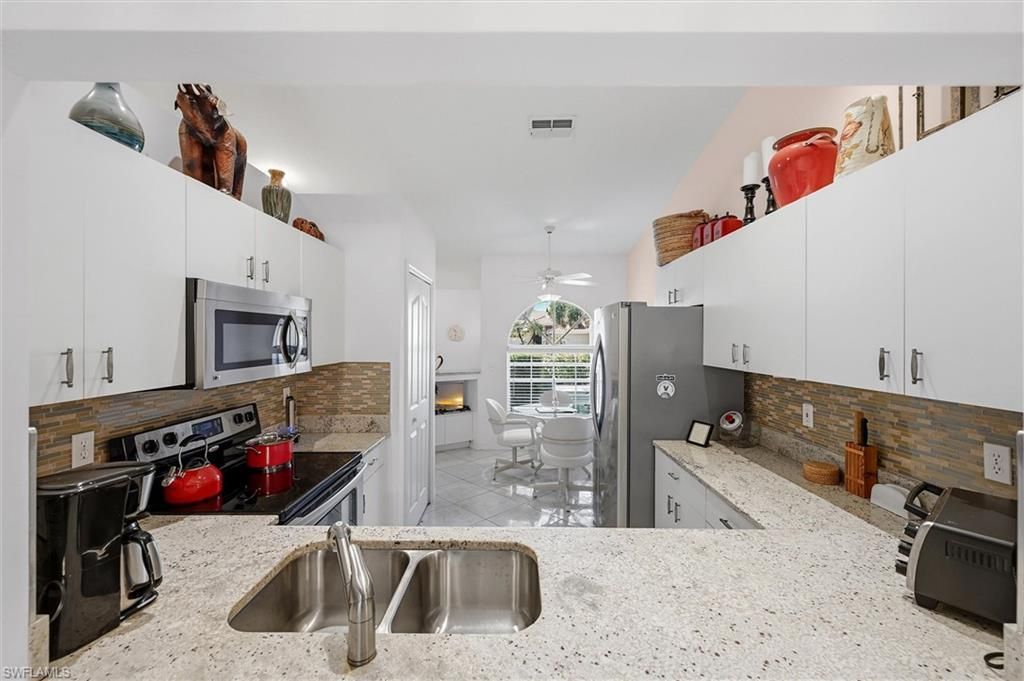 8681 Mustang Dr, Naples, FL 34113 Photo