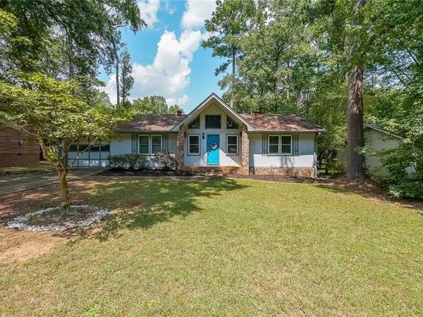820 Bridgewater Way SE, Conyers, GA 30094