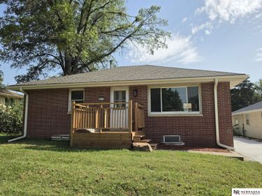 6911 Starr Street, Lincoln, NE 68505