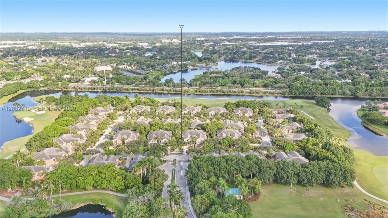 2890 Kinsington Cir, Weston, FL 33332 Photo