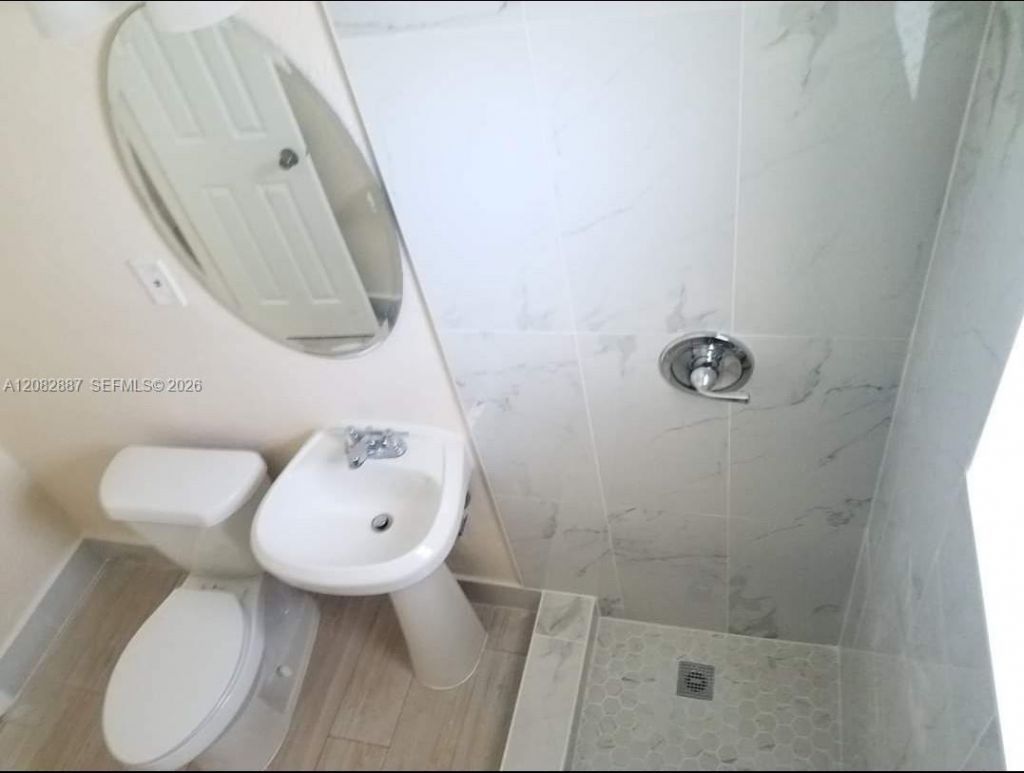 1200 NE 110th St, Unit 3, Miami, FL 33161 Photo