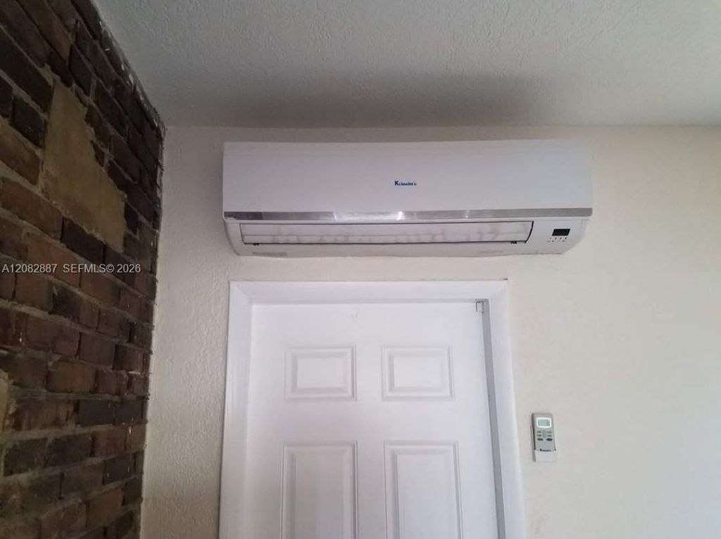 1200 NE 110th St, Unit 3, Miami, FL 33161 Photo