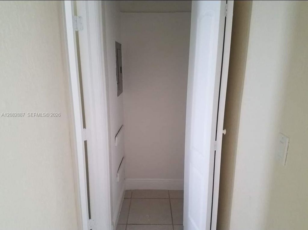1200 NE 110th St, Unit 3, Miami, FL 33161 Photo