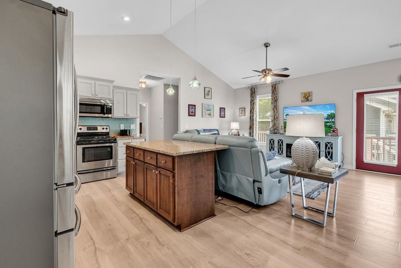 144 Crane Dr.  Photo 10