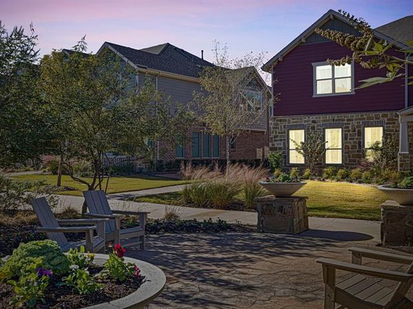 4335 Fall Blossom Drive, Arlington, TX 76005