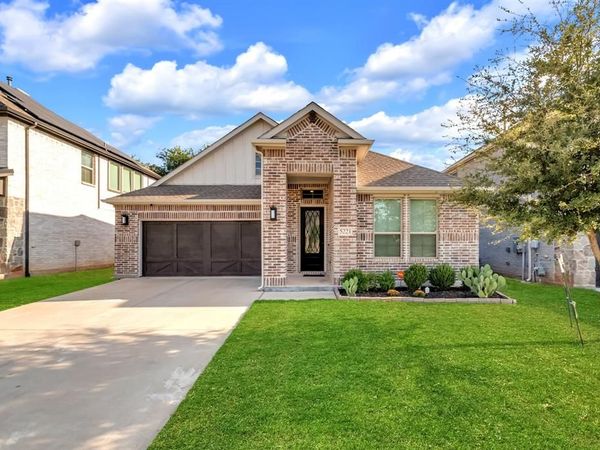 5221 Beautyberry Drive, Fort Worth, TX 76036