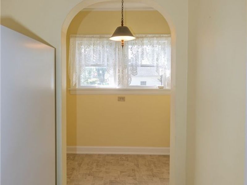9820 Robinson Avenue, Garfield Heights, OH 44125 Photo 15