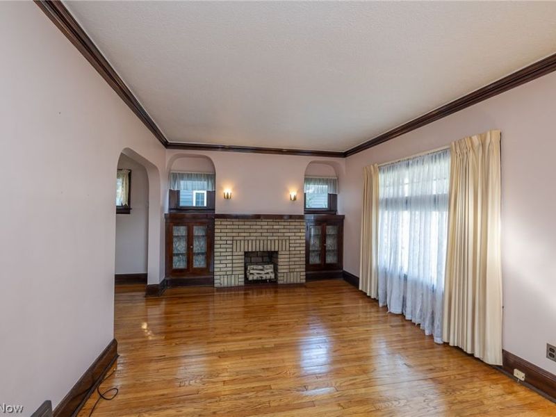 9820 Robinson Avenue, Garfield Heights, OH 44125 Photo 6