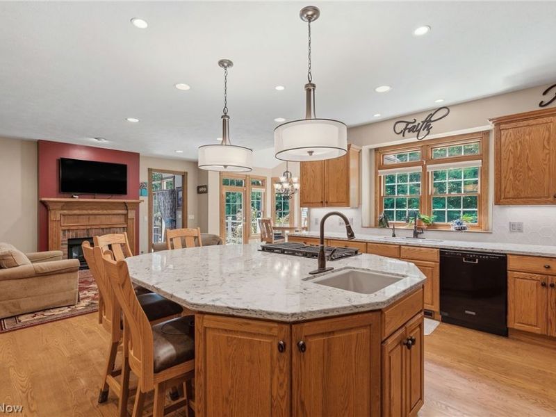 5052 Fox Haven Drive, Medina, OH 44256 Photo 12